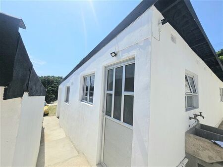 1 Bedroom Apartment in Bellair