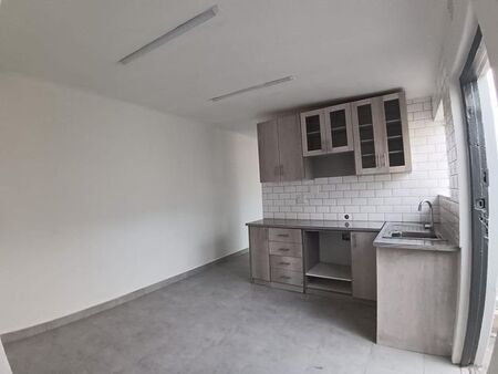 2 Bedroom cottage to rent in Mountview, Cape Town