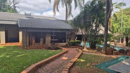 5 Bedroom house to rent in Safari Gardens, Rustenburg