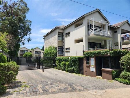 2 Bedroom Apartment in Saxonwold