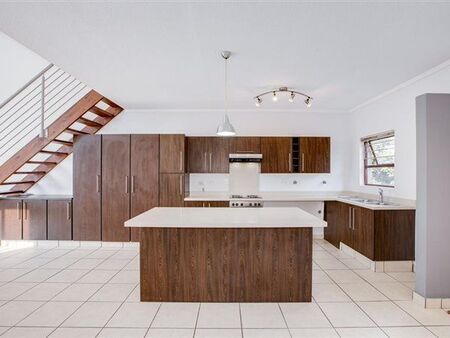 2 Bedroom Apartment in Fourways