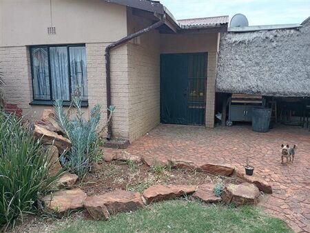 3 Bedroom House in Edelweiss