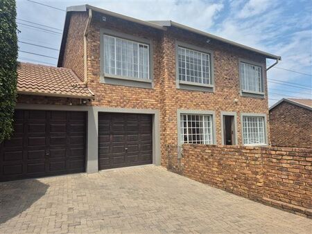 3 Bedroom House in Greenstone Hill