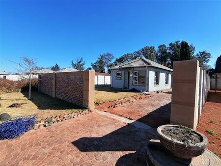 2 Bedroom House in Brenthurst