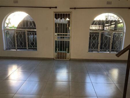 3 Bedroom Townhouse in Verwoerdpark