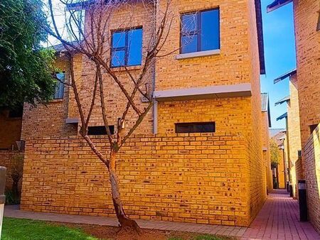 2 Bedroom Simplex in Rooihuiskraal