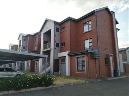 2 Bedroom Apartment in Pierre van Ryneveld
