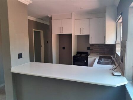 2 Bedroom Apartment in Zwartkop