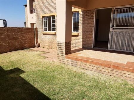 2 Bedroom Flat in Eco Park