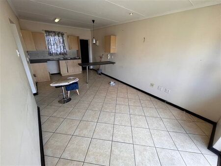 1 Bedroom Apartment in Panmure