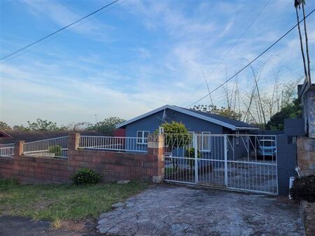 3 Bedroom House in Shallcross