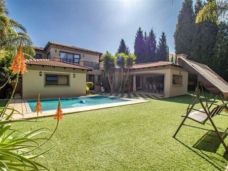 4 Bedroom House in Eagle Canyon Golf Estate