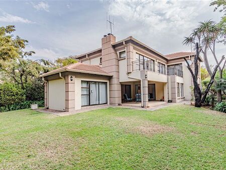 4 Bedroom House in Silver Lakes Golf Estate