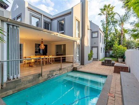4 Bedroom House in Silver Lakes Golf Estate