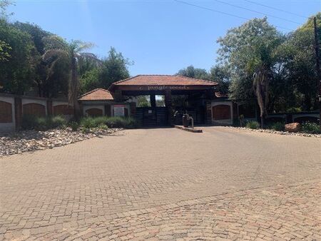 4 Bedroom House in Roodeplaat