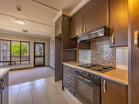 1 Bedroom Townhouse in Rietvalleirand
