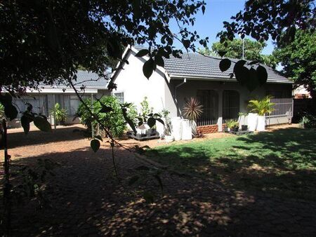 3 Bedroom House in Garsfontein