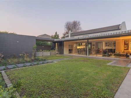 2 Bedroom House in Hermanus Heights