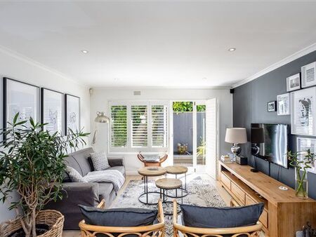 3 Bedroom House in Wynberg Upper