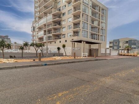 2 Bedroom Apartment in Table View