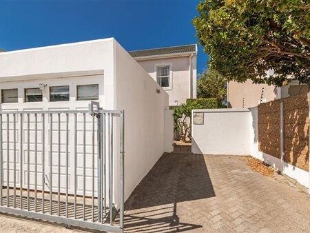 2 Bedroom House in Lakeside