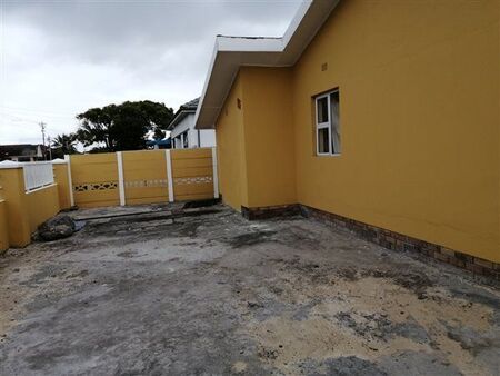 1 Bedroom Apartment in Parow Valley