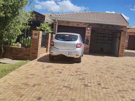 3 Bedroom House in Kenridge Heights