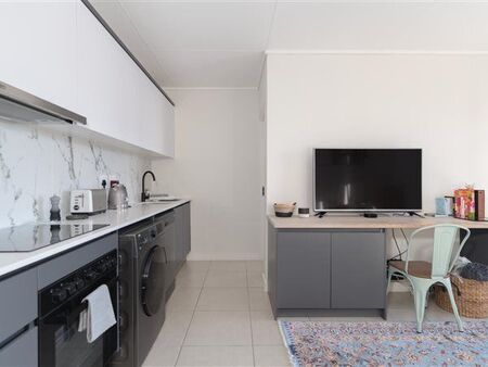 1 Bedroom Apartment in Somerset West Central