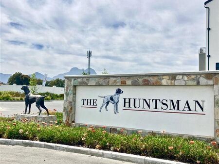 1 Bedroom Apartment in Somerset West Central