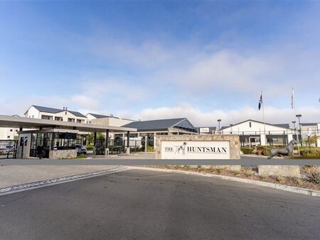 2 Bedroom Apartment in Somerset West Central