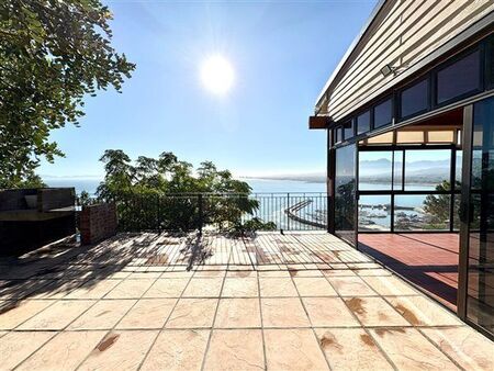 3 Bedroom House in Gordons Bay Central