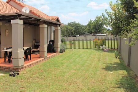 2 Bedroom house to rent in Craigavon, Sandton