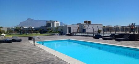 2 Bedroom apartment to rent in Lagoon Beach, Milnerton