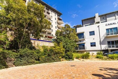 2 Bedroom apartment to rent in Tyger Waterfront, Bellville
