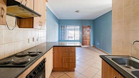2 Bedroom townhouse - sectional to rent in Elspark, Germiston