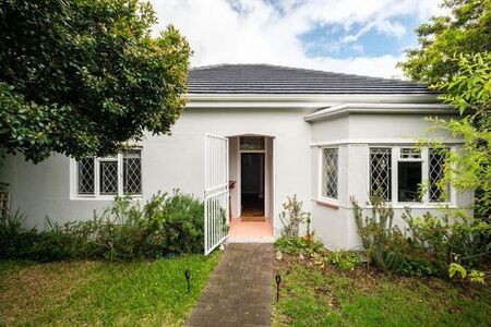 3 Bedroom house to rent in Claremont, Cape Town