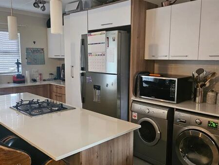 3 Bedroom Apartment in Linbro Park