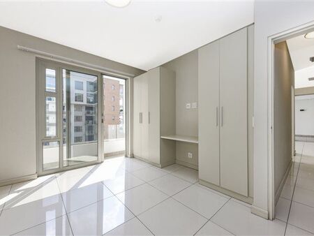 2 Bedroom Apartment in Rosebank