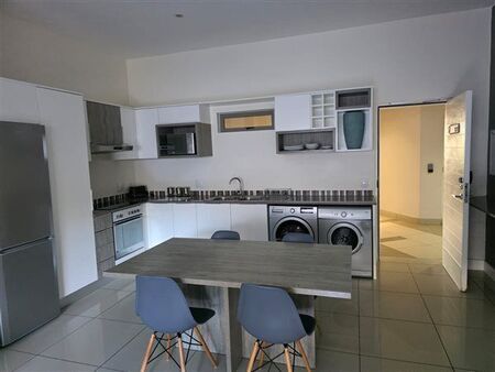 2 Bedroom Apartment in Rosebank