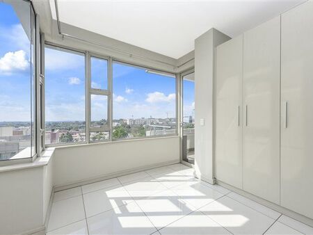 2 Bedroom Apartment in Rosebank