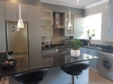 2 Bedroom Apartment in Illovo