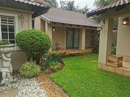 1 Bedroom House in Linden