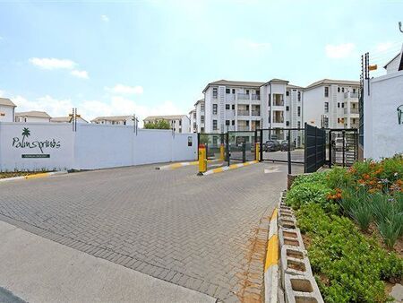 2 Bedroom Apartment in Cosmo City