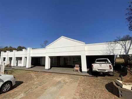 3 Bedroom House in Meredale