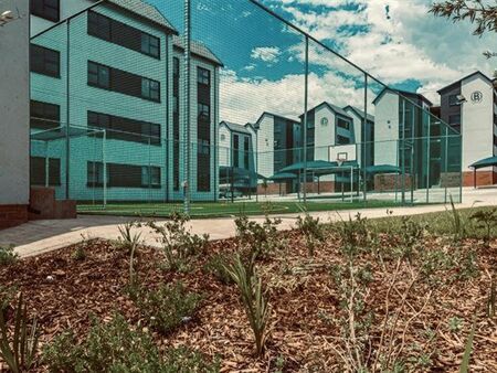 2 Bedroom Apartment in South Hills