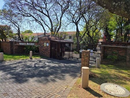 2 Bedroom Apartment in Sunninghill