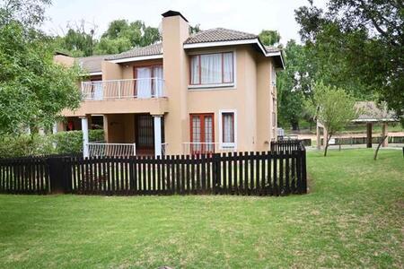 2 Bedroom Apartment in Paulshof