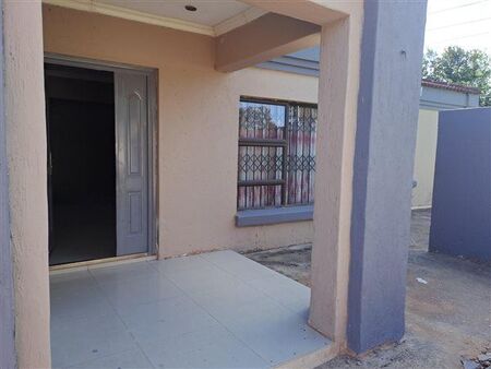 3 Bedroom House in Dersley