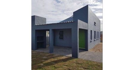 2 Bedroom townhouse - sectional to rent in Parsonsvlei, Port Elizabeth