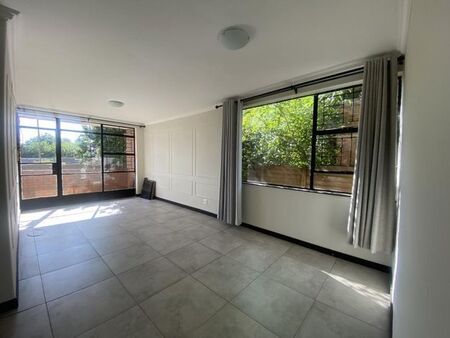 2 Bedroom apartment to rent in Haddon, Johannesburg
